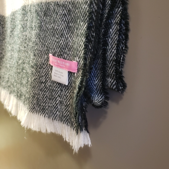 Isaac Mizrahi Striped Blanket Scarf - Picture 9 of 15